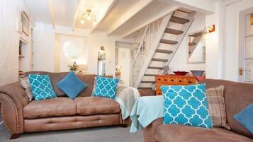 Smart TV, fireplace, video games, DVD player