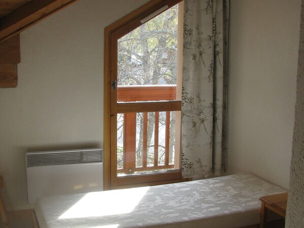 3 bedrooms, WiFi - Duplex 4 rooms for 8 pers. South/East in Valloire with WiFi and parking (Valloire)