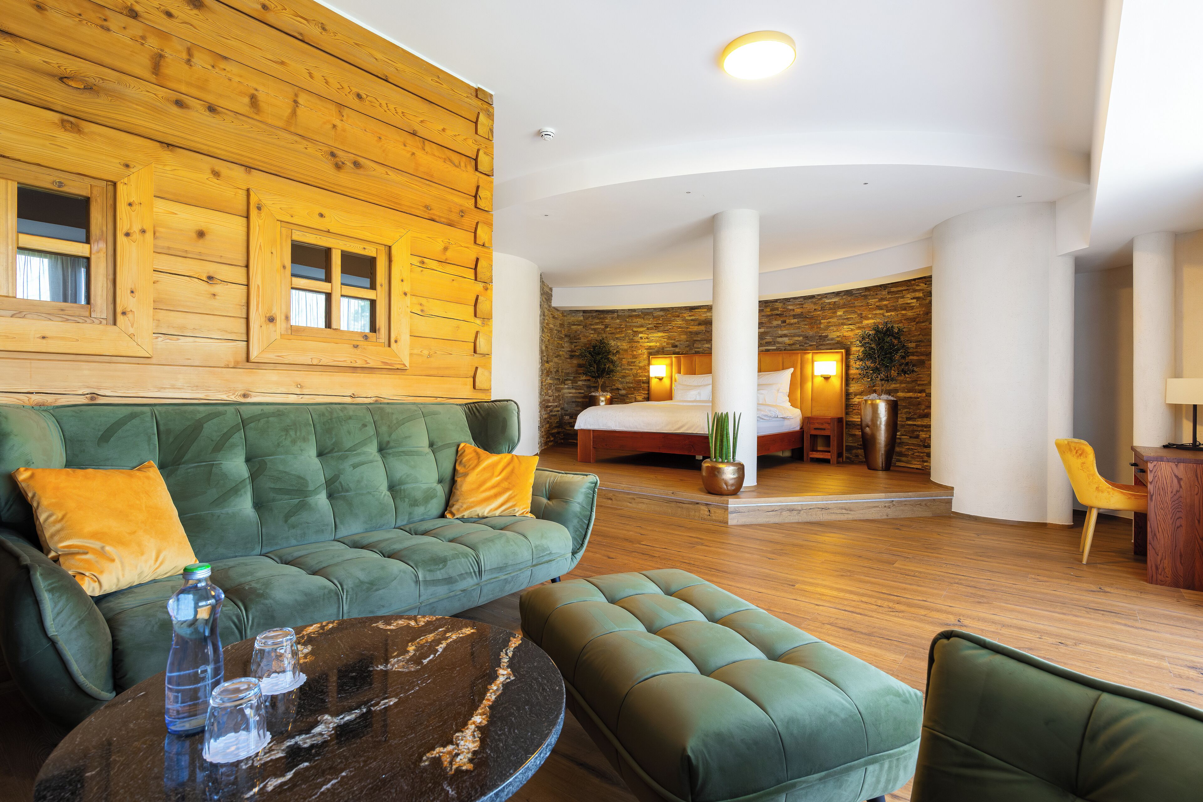 Executive Studio Suite, Sauna, Golf View | Minibar, desk, soundproofing, free cots/infant beds