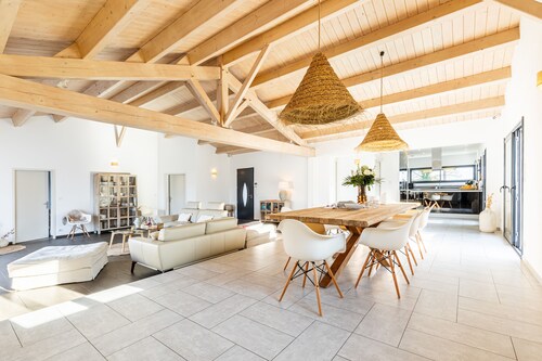 La Villa IO 17 4*- Ile d'Oléron - Heated swimming pool