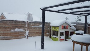Uklassifisert bilde, 4 av 8, knapp