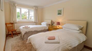 5 bedrooms, individually decorated, individually furnished, free WiFi