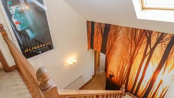 5 phòng ngủ, trang trí khác biệt