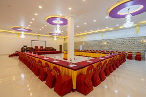 Business centre - Holesung Resort (Mahadevsthan)