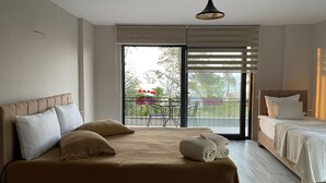Classic Triple Room - Lalezar Sea & Garden Hotel (Ünye)