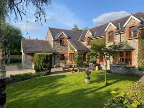 House | Exterior - Countryside Home Located Just Outside Dublin City (Black Bull)