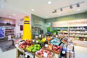 House | Gift shop - Countryside Home Located Just Outside Dublin City (Black Bull)