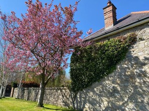 House | Exterior - Countryside Home Located Just Outside Dublin City (Black Bull)