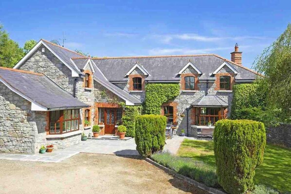 House | Exterior - Countryside Home Located Just Outside Dublin City (Black Bull)