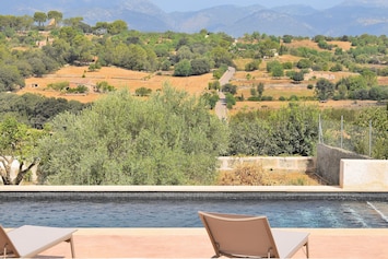 Finca with beautiful views, nature, garden, swimming pool