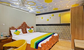 Economy Double Room | Desk, iron/ironing board - Itsy Hotels Friends (Haldwani)