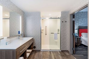 Bathroom shower - Home2 Suites by Hilton Vero Beach I-95 (Vero Beach)