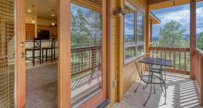 One bedroom Golf Course condo with A/C