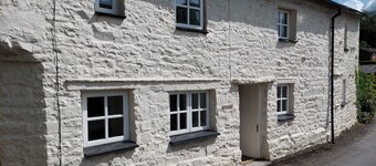 Lakeland cottage in quiet surroundings.