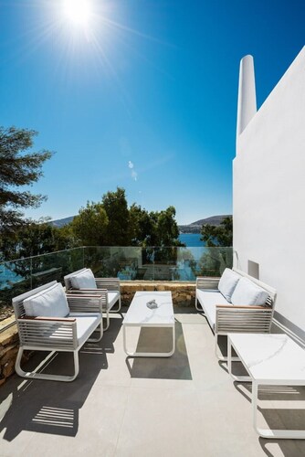 Villa with majestic views in Lakki, Leros (Portolago)
