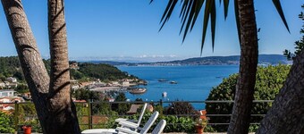 Villa "Casa Vieja de Bueu" with Mountain View, Wi-Fi, Garden & Terrace