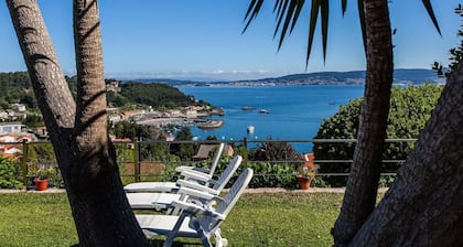 Villa "Casa Vieja de Bueu" with Mountain View, Wi-Fi, Garden & Terrace