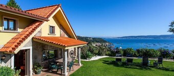 "Casa Nueva de Bueu" with Mountain View, Wi-Fi, Garden & Terrace