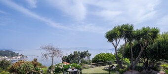 "Apartamento con jardin en un chale" with Mountain View, Wi-Fi, Garden & Terrace