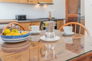 Dining - Holiday Home 'Casa La Mar' with Private Terrace, Wi-Fi and Air Conditioning (Santanyí)