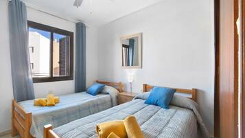 2 bedrooms, bed sheets