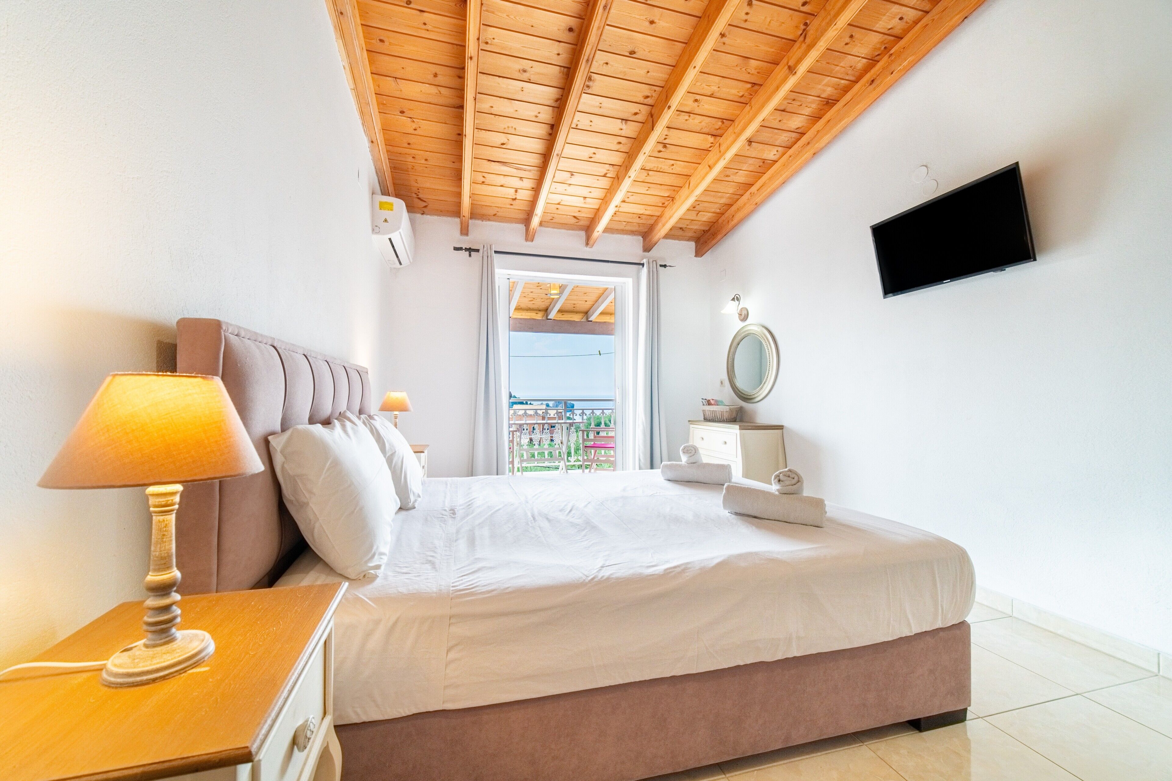 Wifi gratis y ropa de cama 