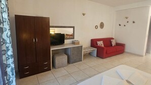 Free WiFi, bed sheets - Studio Apartment 'Arianna Superior Studio 18' with Shared Pool, Balcony & Wi-Fi (Corfu)