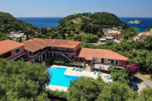 Studio Apartment 'Arianna Superior Studio 18' with Shared Pool, Balcony & Wi-Fi