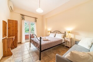 Free WiFi, bed sheets - Studio Apartment ''Arianna Studio 15' with Shared Pool, Balcony & Wi-Fi (Corfu)