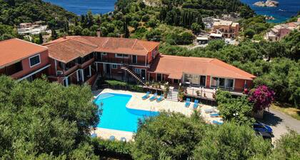 Einzimmerappartement Arianna Studio 12 mit Meerblick, Gemeinschaftspool und WLAN