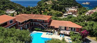 Studio Apartment Arianna Studio 12 with Sea View, Shared Pool & Wi-Fi