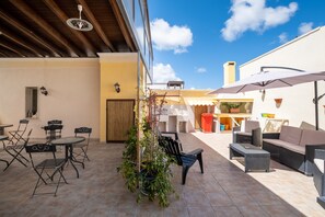 屋外ダイニングエリア