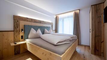 2 bedrooms, free WiFi, bed sheets, wheelchair access