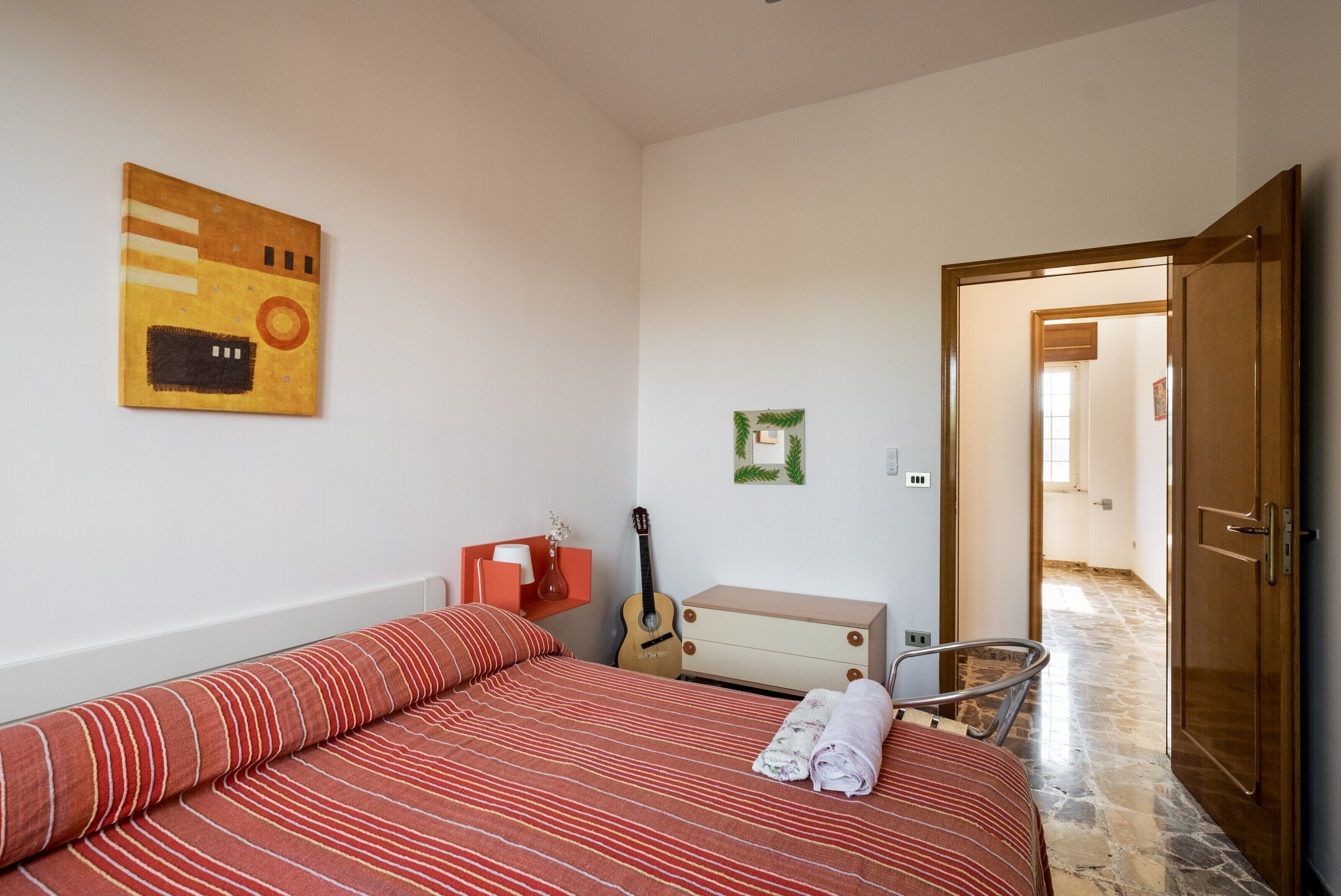 2 Schlafzimmer, Bügeleisen/Bügelbrett, Bettwäsche