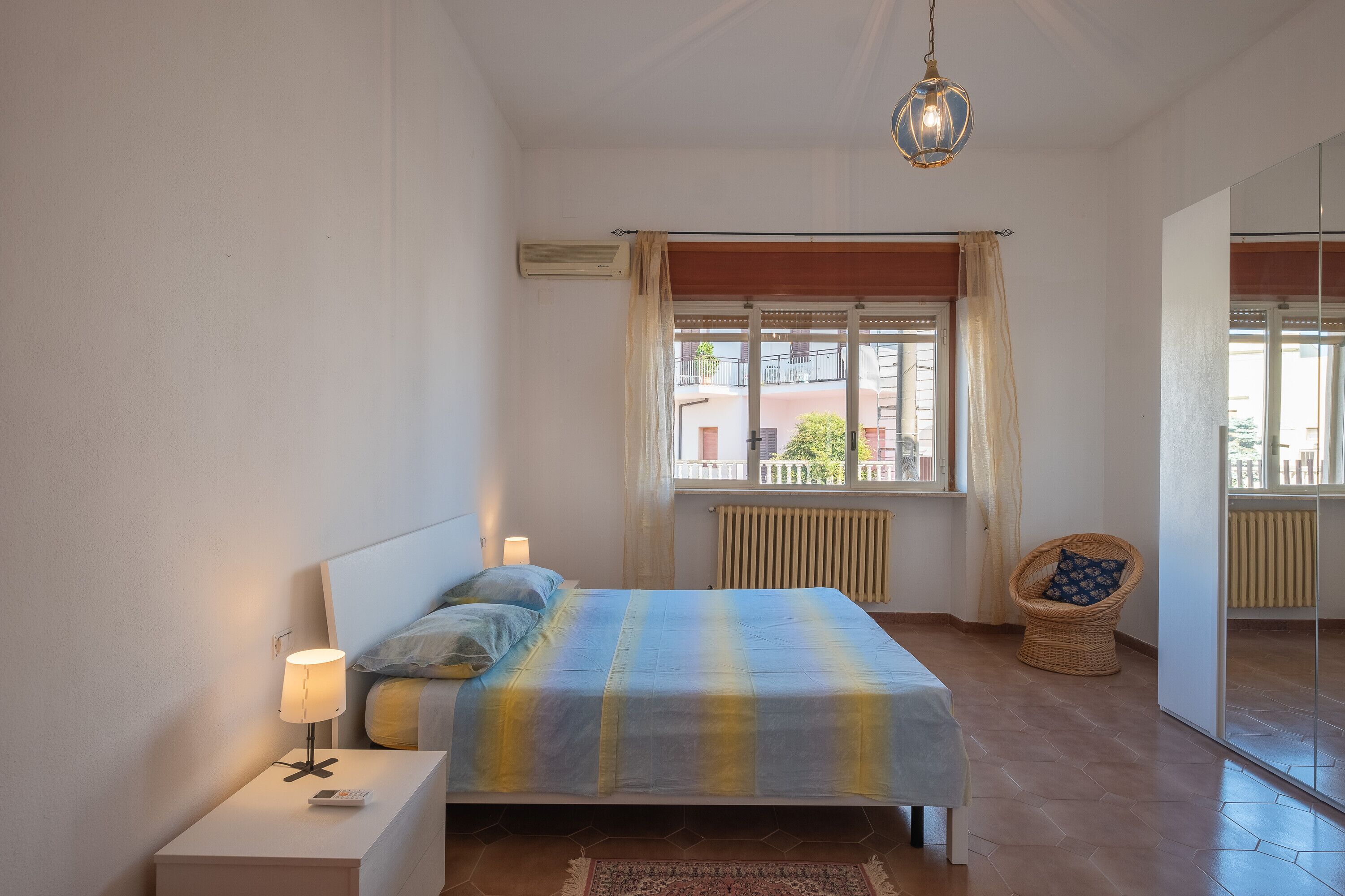 2 Schlafzimmer, Bügeleisen/Bügelbrett, Bettwäsche