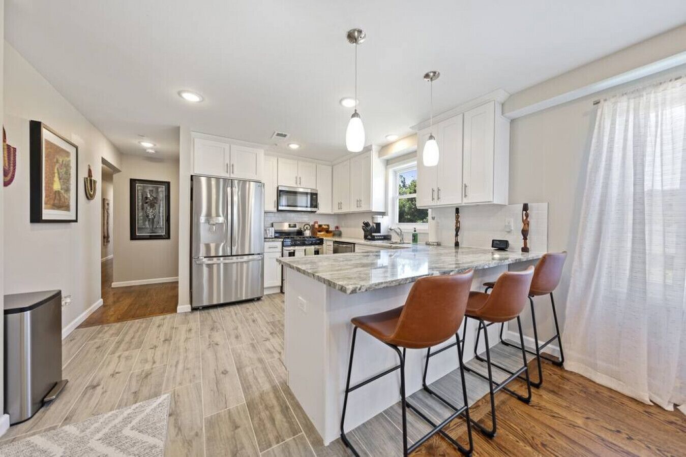 冰箱、微波炉、烤箱、炉灶