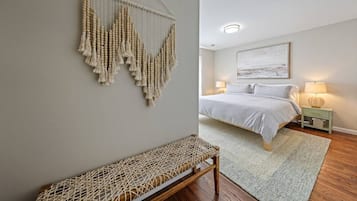 7 bedrooms, desk, iron/ironing board, free WiFi