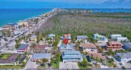 Bonita Beach Escape – Walk to Sand & Sun!