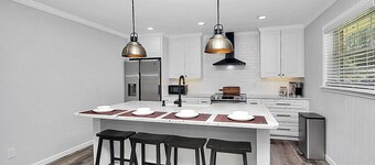 Private, Quite, Comfortable Family Landing Pad / Newly Remodel