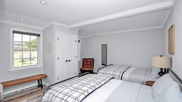 2 多间卧室、办公桌、熨斗/熨衣板、免费 WiFi