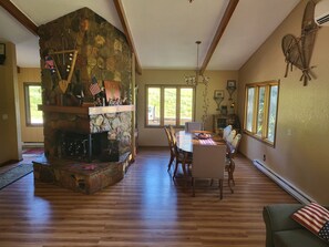 Dining - Custom 4000 sg ft Cabin on 5 acres with Hot Tub (Sturgis)