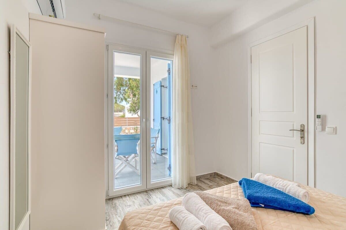 1 bedroom, travel crib, WiFi, bed sheets