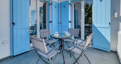 Paros Seaside Splendor - Apollo's Poolside Retreat