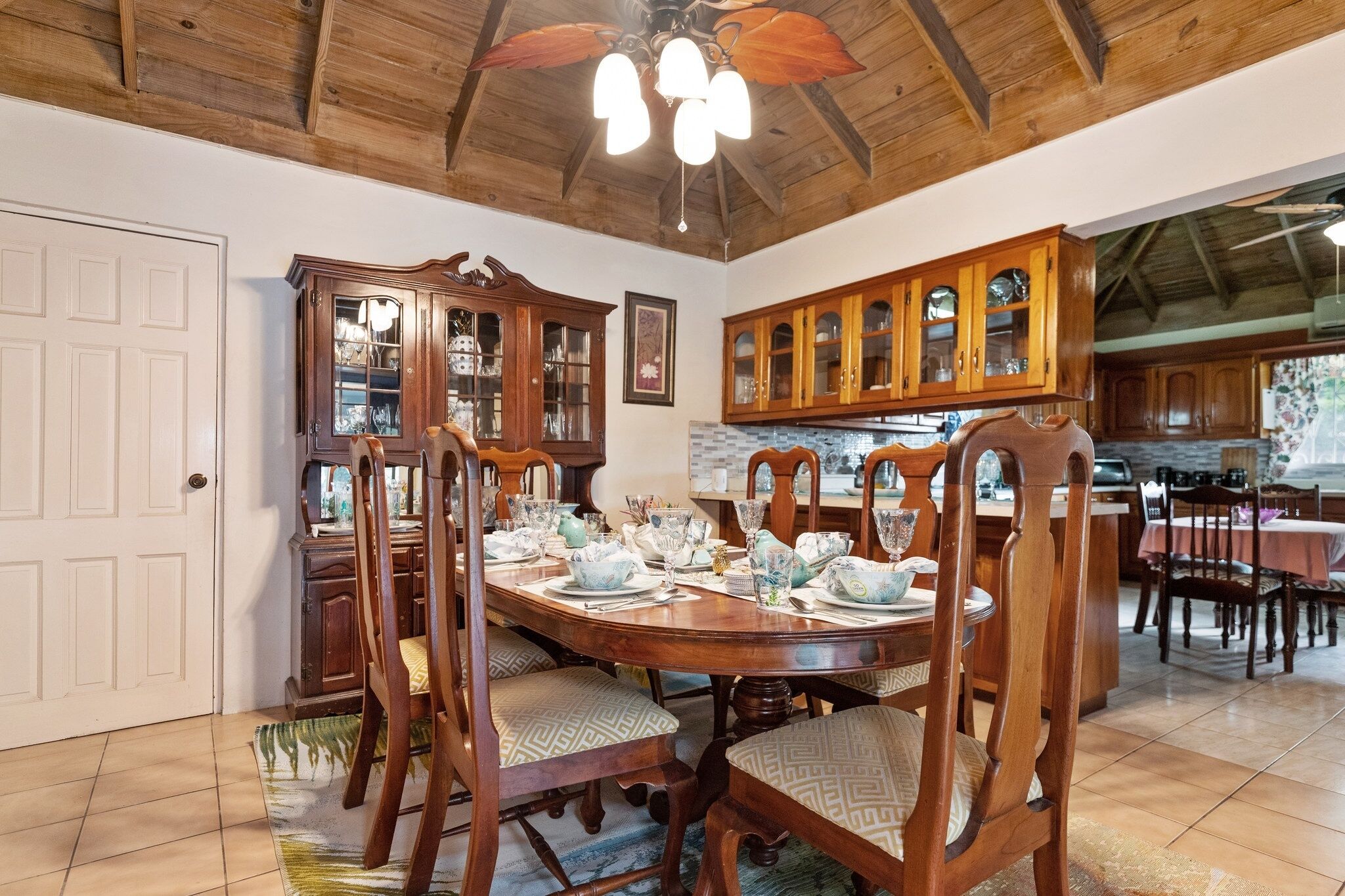 Villa, 5 Bedrooms | Dining