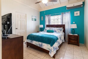 5 chambres, fer et planche à repasser, lit parapluie, Wi-Fi gratuit