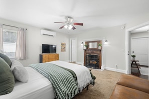 Appalachian Room | 1 quarto, roupas de cama premium, individualmente decorados
