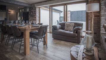 32-inch Smart TV with cable channels, TV, fireplace