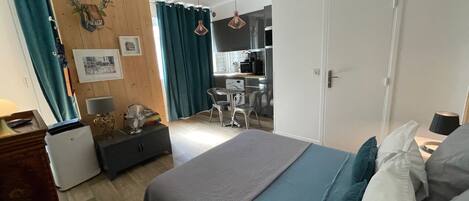 1 makuuhuone, silitysrauta/-lauta, ilmainen Wi-Fi, vuodevaatteet