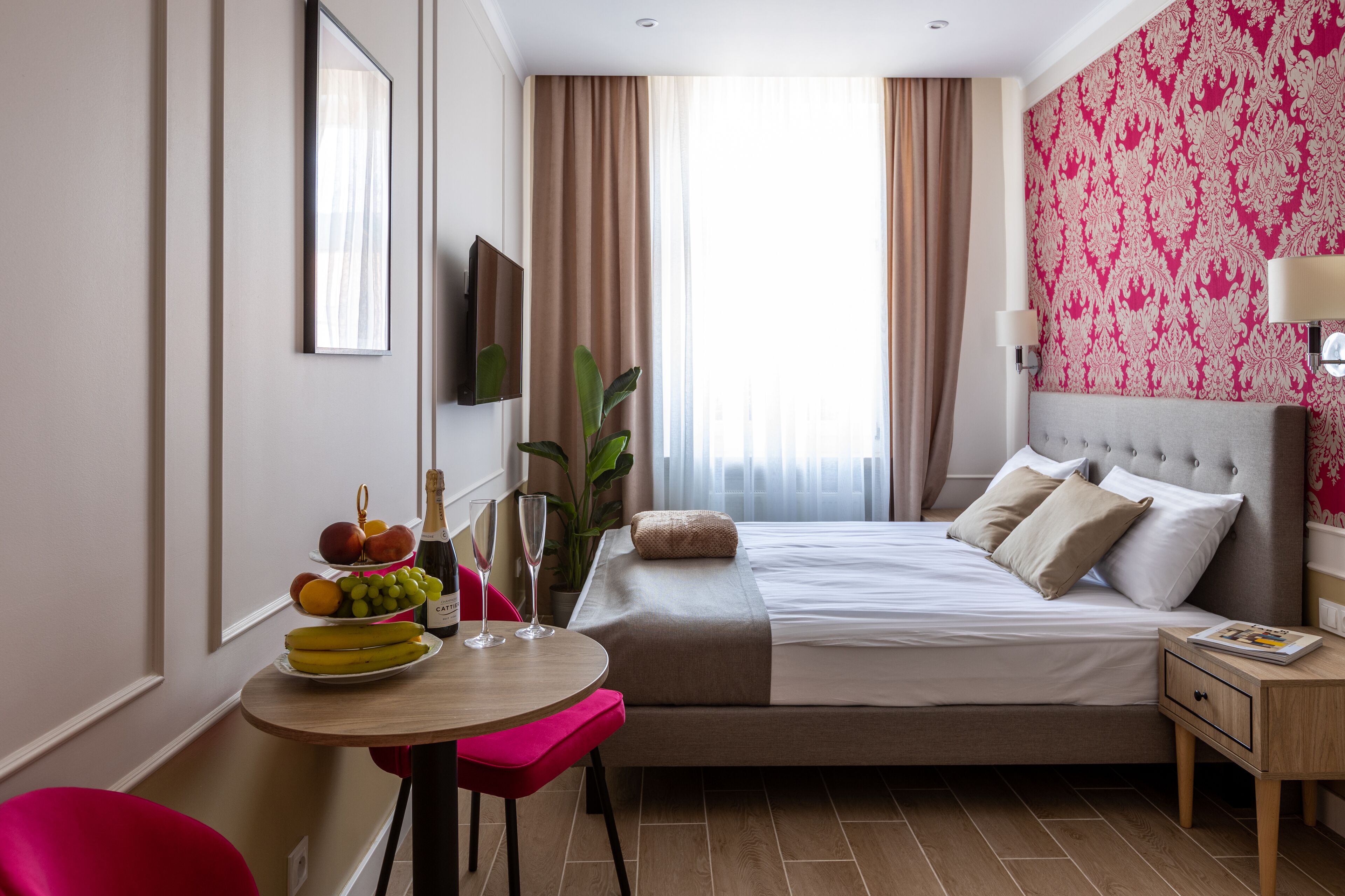 Berço de viagem, Wi-Fi de cortesia, roupa de cama