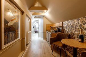 Seyahat beşiği, ücretsiz kablosuz İnternet, çarşaf takımı 